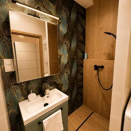 Milo Zarembowicza Apartment
